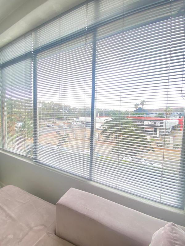 To Let 1 Bedroom Property for Rent in Green Point Western Cape